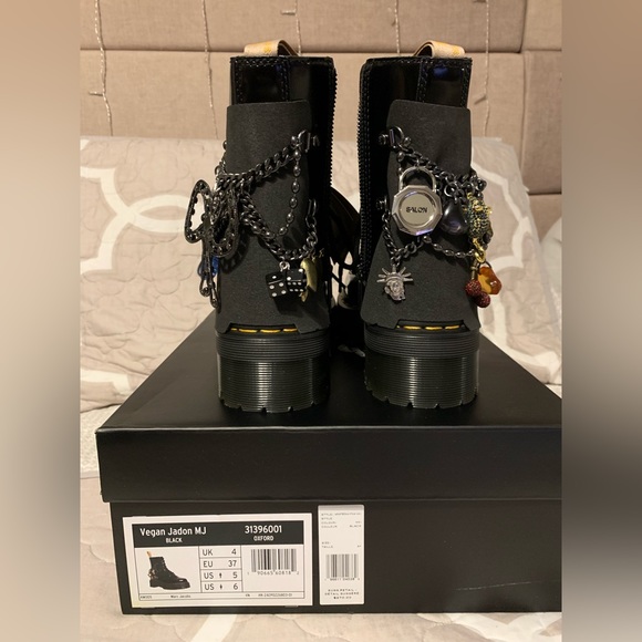 LAST ONE! Dr. Martens x Marc Jacobs Vegan Black Platform Jadon Boots with Charms - Picture 4 of 5